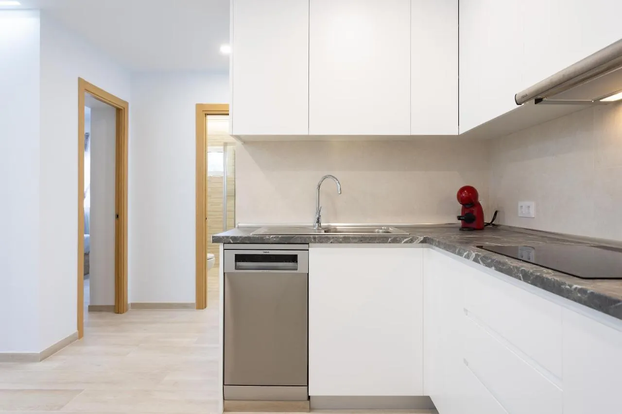 Ohana Townhouse Arona  Spagna